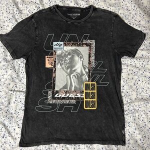 GUESS UNLSH Mineral Wash 100% Organic Cotton Graphic Tee Shirt